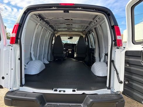 New 2025 Chevrolet Express 2500 Work Van 3D Cargo Van w/ Driver Convenience Package RWD image 14