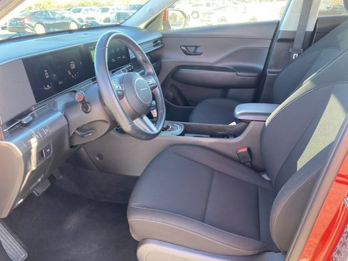 Used 2025 Hyundai Kona SEL image 16