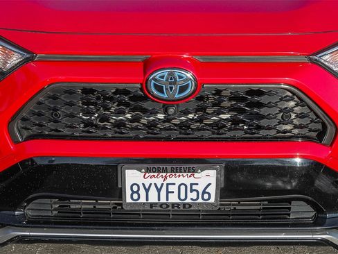 Used 2021 Toyota RAV4 XSE w/ Premium Package image 6