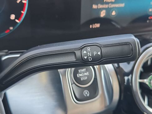 Used 2020 Mercedes-Benz GLB 250 image 32