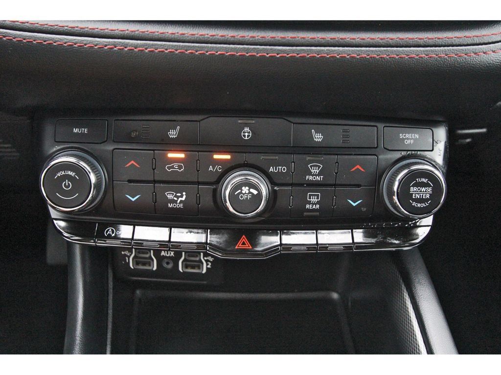 Used 2025 Dodge Durango GT AWD/4WD image 28