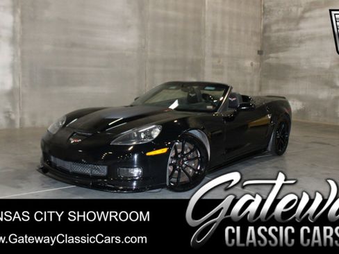 Used 2013 Chevrolet Corvette 427 w/ 1SB Preferred Equipment Group image 1