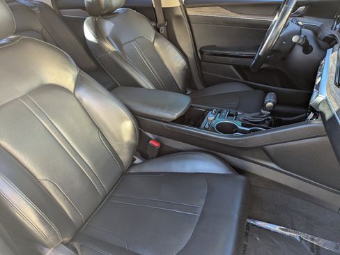 Used 2022 Kia K5 EX image 8