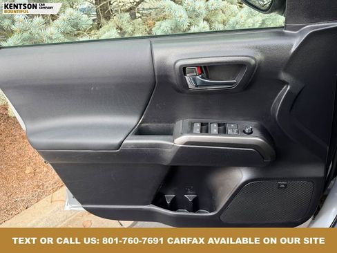 Used 2021 Toyota Tacoma TRD Off-Road image 21