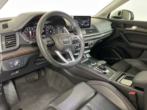 Used 2020 Audi Q5 2.0T Premium Plus w/ Premium Plus Package image 23