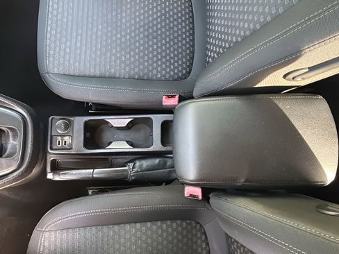 Used 2020 Ford Transit Connect XLT image 19