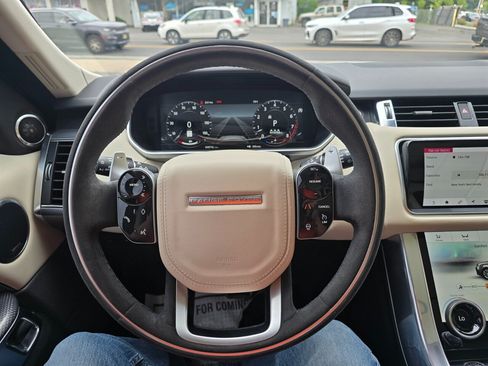 Used 2022 Land Rover Range Rover Sport HST AWD/4WD image 6