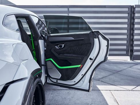 Used 2024 Lamborghini Urus Performante image 34