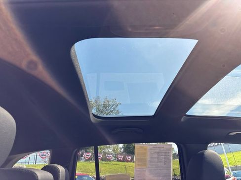 Used 2022 Mercedes-Benz GLB 250 4MATIC image 12