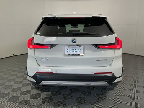 Certified 2025 BMW X1 xDrive28i w/ Technology Package image 5