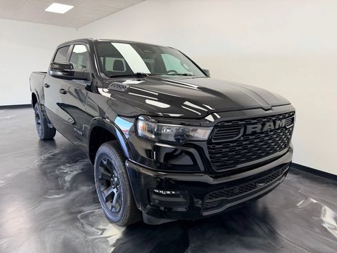 New 2026 RAM 1500 4x4 Crew Cab image 24