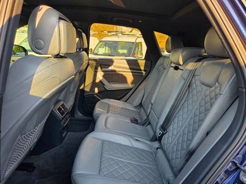 Used 2018 Audi SQ5 Prestige w/ Prestige Package AWD/4WD image 20