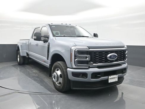 New 2026 Ford F350 Platinum image 8