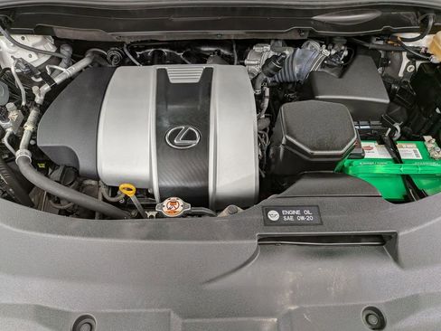 Used 2018 Lexus RX 350L Premium w/ Premium Package image 37