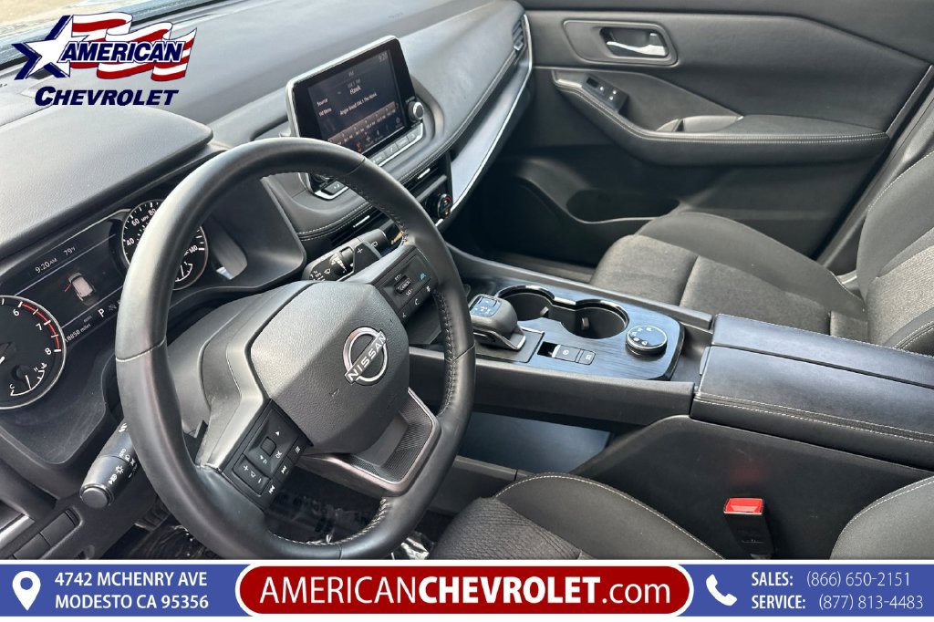 Used 2025 Nissan Rogue SV AWD/4WD image 10