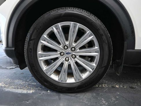 Used 2020 Ford Explorer Limited w/ Class III Trailer Tow Package AWD/4WD image 9