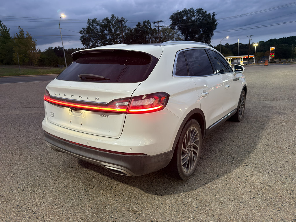 Used 2020 Lincoln Nautilus Reserve FWD image 9