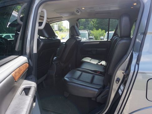 Used 2014 Nissan Armada SL w/ Moonroof Package AWD/4WD image 13