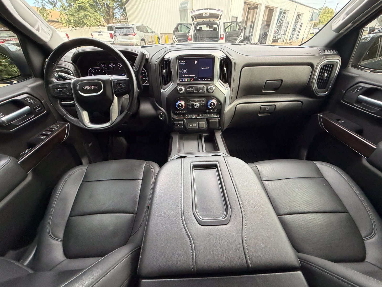 Used 2021 GMC Sierra 1500 SLT w/ SLT Premium Plus Package AWD/4WD image 19