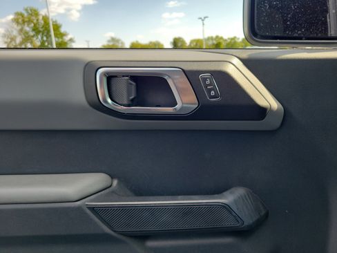 Used 2021 Ford Bronco Big Bend image 17