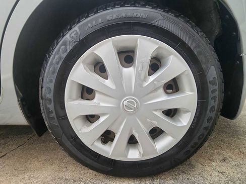 Used 2015 Nissan Versa Note SV image 10