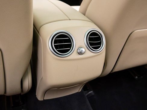 Used 2022 Mercedes-Benz GLC 300 4MATIC image 17