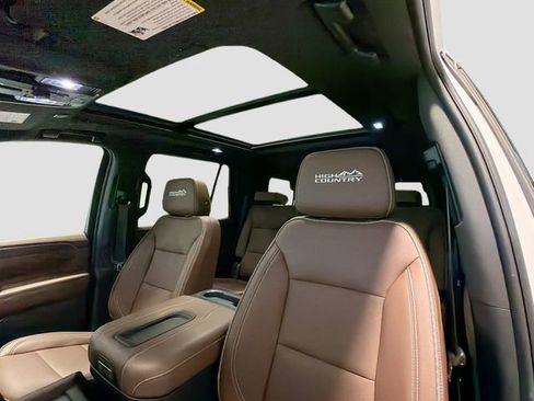 Used 2024 Chevrolet Tahoe High Country image 22