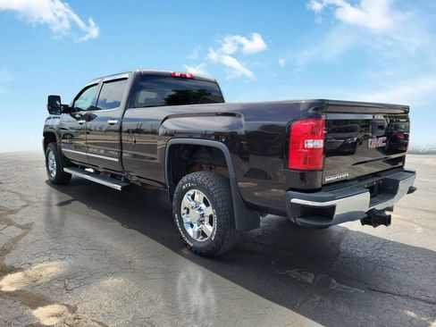 Used 2018 GMC Sierra 2500 SLT AWD/4WD image 4