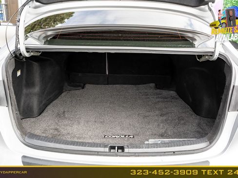 Used 2022 Toyota Corolla LE w/ Carpet Mat Package (TMS) FWD image 14