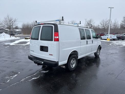 Used 2025 GMC Savana 3500 w/ Driver Convenience Package image 3