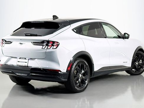 Used 2022 Ford Mustang Mach-E Premium image 12