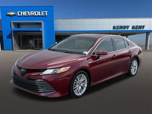 Used 2020 Toyota Camry XLE w/ Driver Assist Package FWD image 32