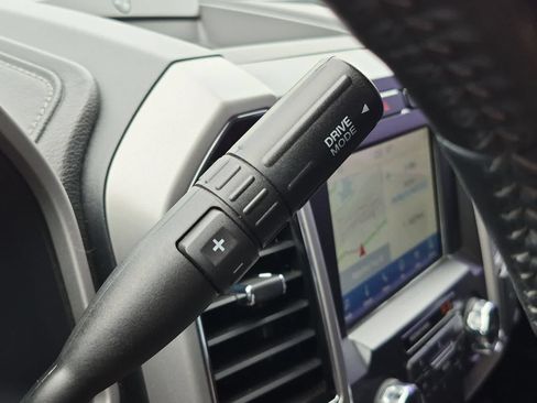 Used 2021 Ford F250 Lariat AWD/4WD image 32