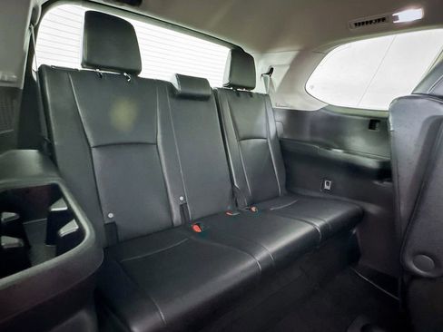 Used 2024 Toyota Grand Highlander XLE image 27