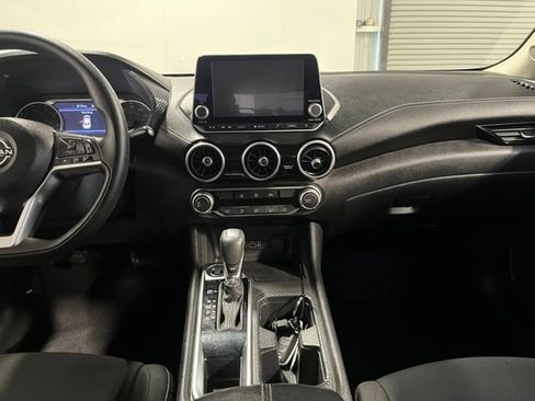 Used 2024 Nissan Sentra SV FWD image 19