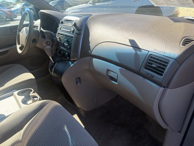 Used 2006 Toyota Sienna LE w/ LE Pkg 2 AWD/4WD image 23