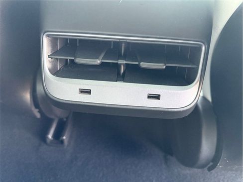 Used 2019 Tesla Model 3 Performance image 35