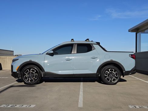 Used 2023 Hyundai Santa Cruz SEL Premium w/ Cargo Package image 2