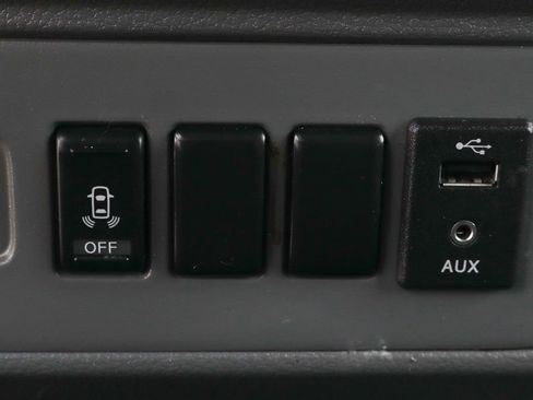 Used 2019 Nissan NV 2500 SV RWD image 35