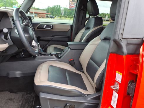 Used 2024 Ford Bronco Wildtrak AWD/4WD image 12