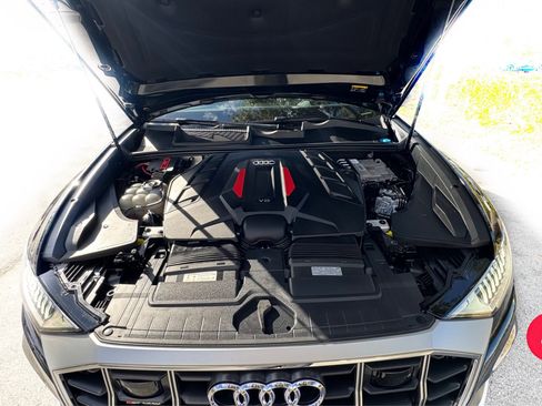 Used 2023 Audi SQ8 Prestige w/ Prestige Package AWD/4WD image 18