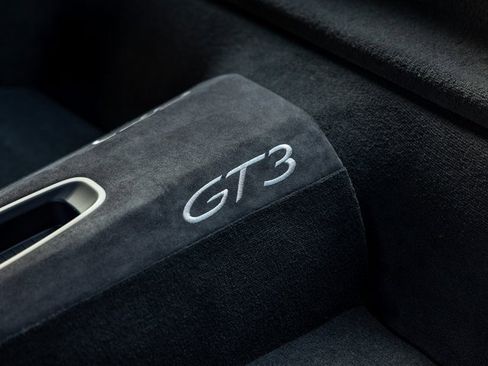 Used 2018 Porsche 911 GT3 image 45