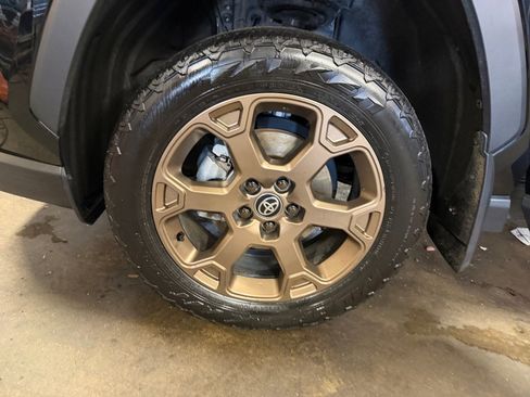 Used 2025 Toyota RAV4 Woodland Edition image 31