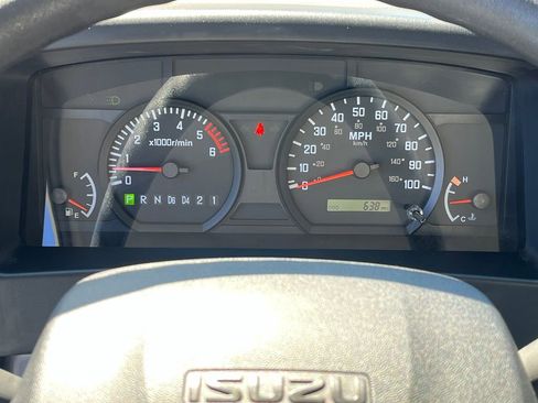 Used 2024 Isuzu NPR image 21