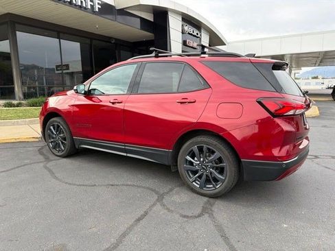 Used 2022 Chevrolet Equinox RS w/ RS Leather Package AWD/4WD image 9