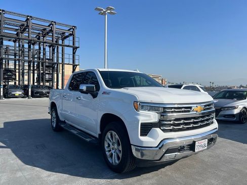 Used 2024 Chevrolet Silverado 1500 LTZ AWD/4WD image 3
