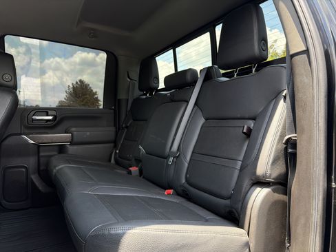 Used 2020 GMC Sierra 3500 Denali w/ Denali Ultimate Package AWD/4WD image 8