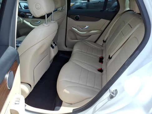 Used 2021 Mercedes-Benz GLC 300 image 17