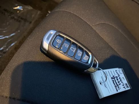 Used 2021 Hyundai Elantra SEL w/ Convenience Package image 29