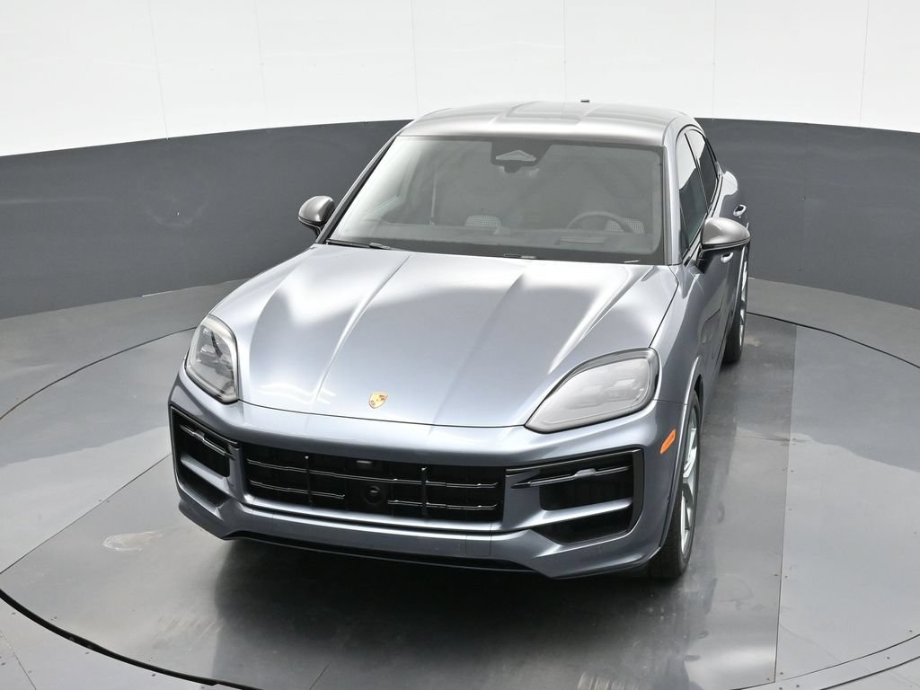 Certified 2026 Porsche Cayenne GTS AWD/4WD image 33